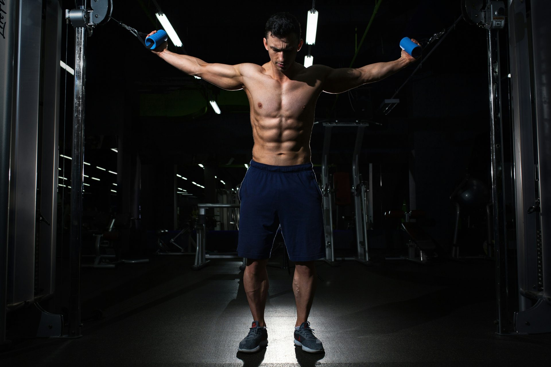Bodybuilder intense workout
